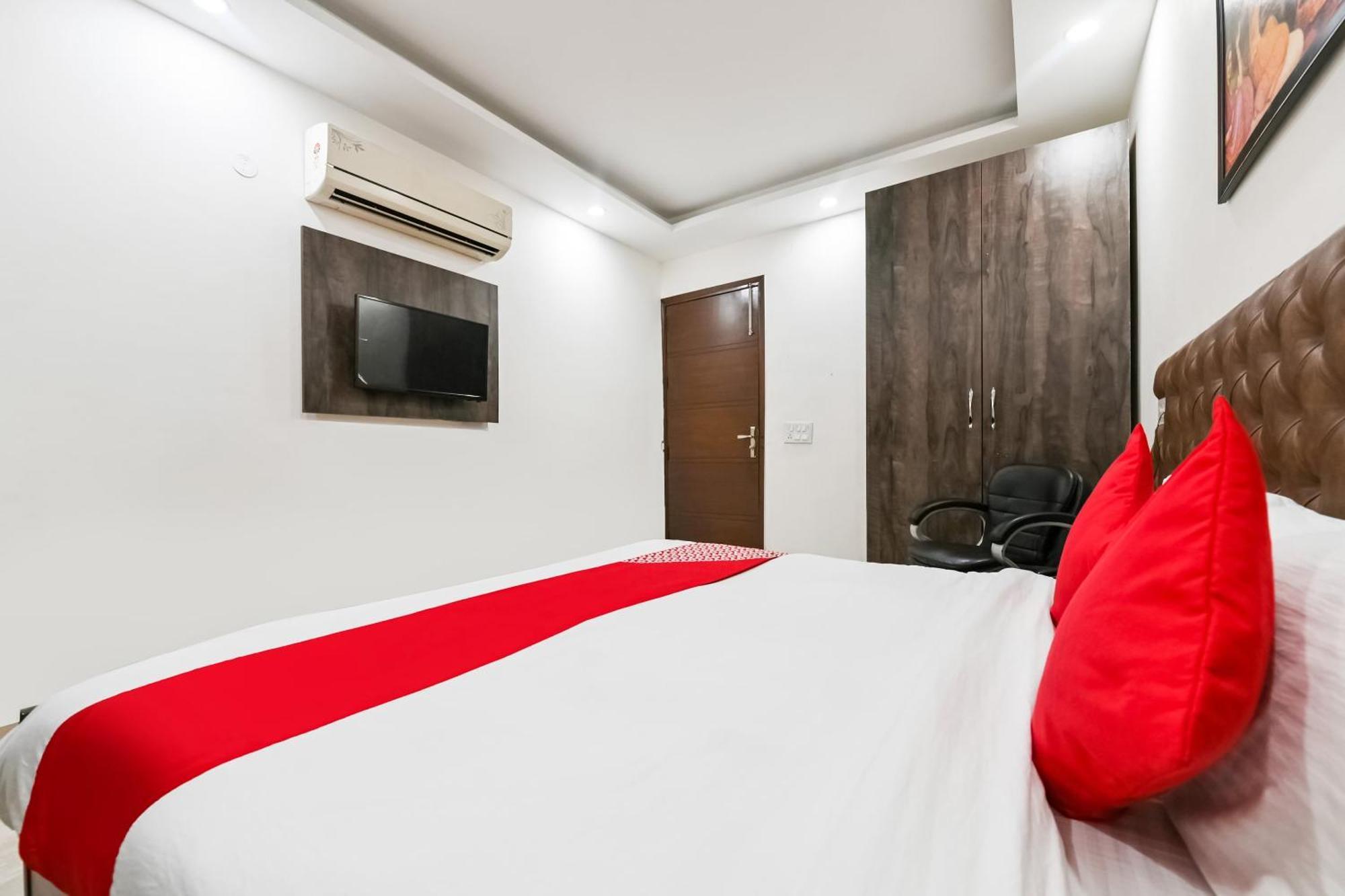 Hotel O Premium Rooms Chhatarpur 新德里 外观 照片