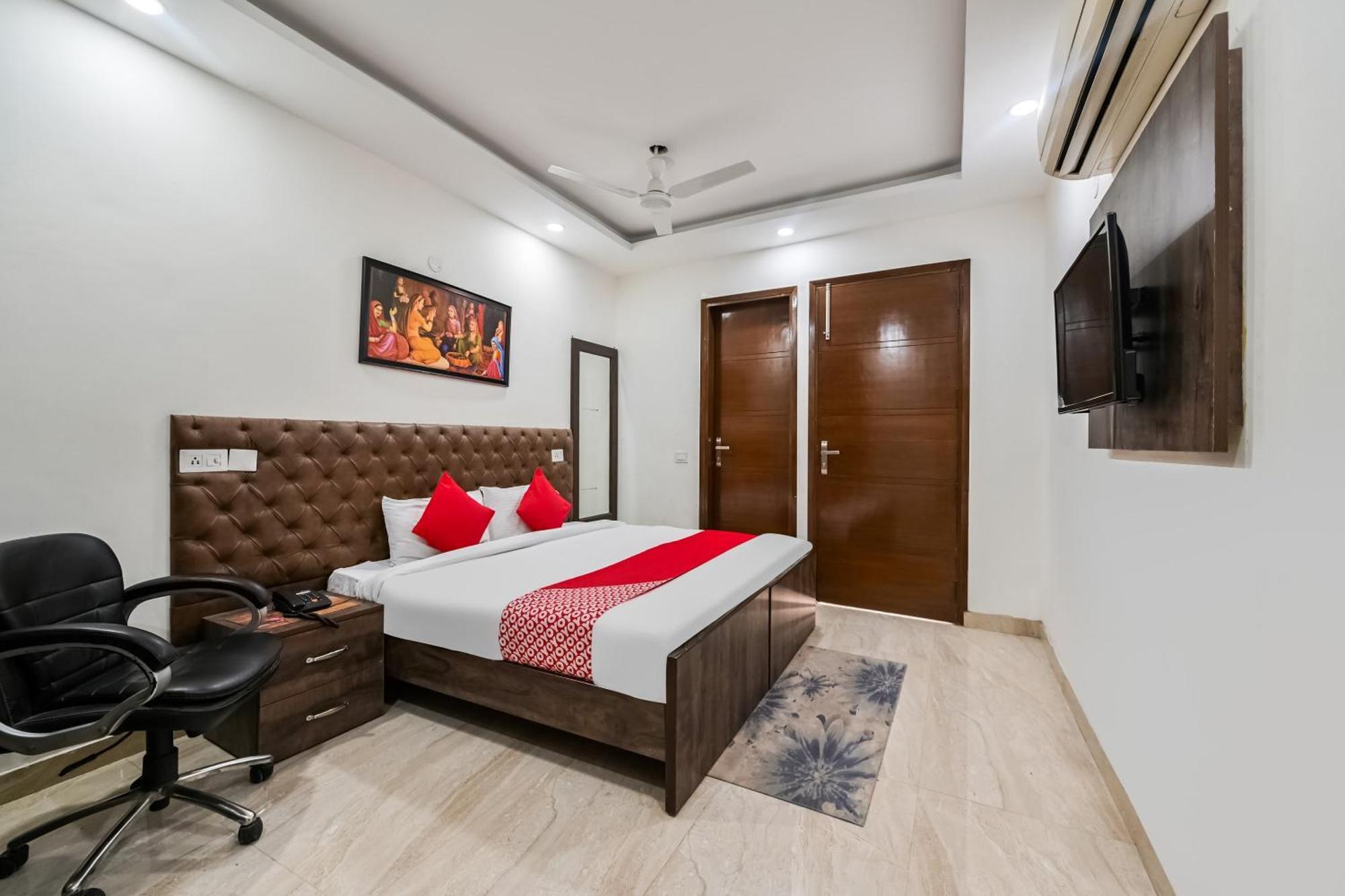 Hotel O Premium Rooms Chhatarpur 新德里 外观 照片