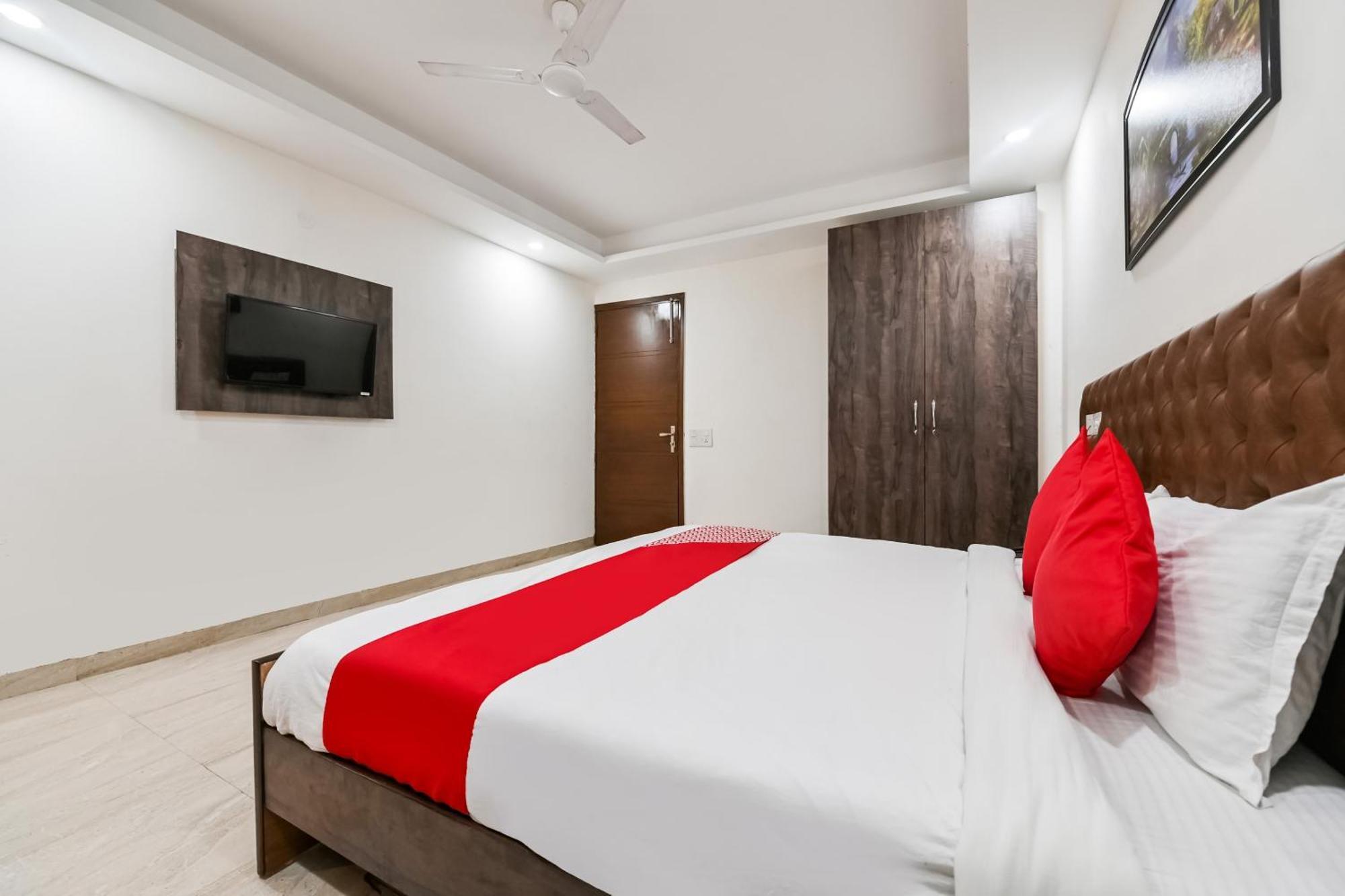 Hotel O Premium Rooms Chhatarpur 新德里 外观 照片