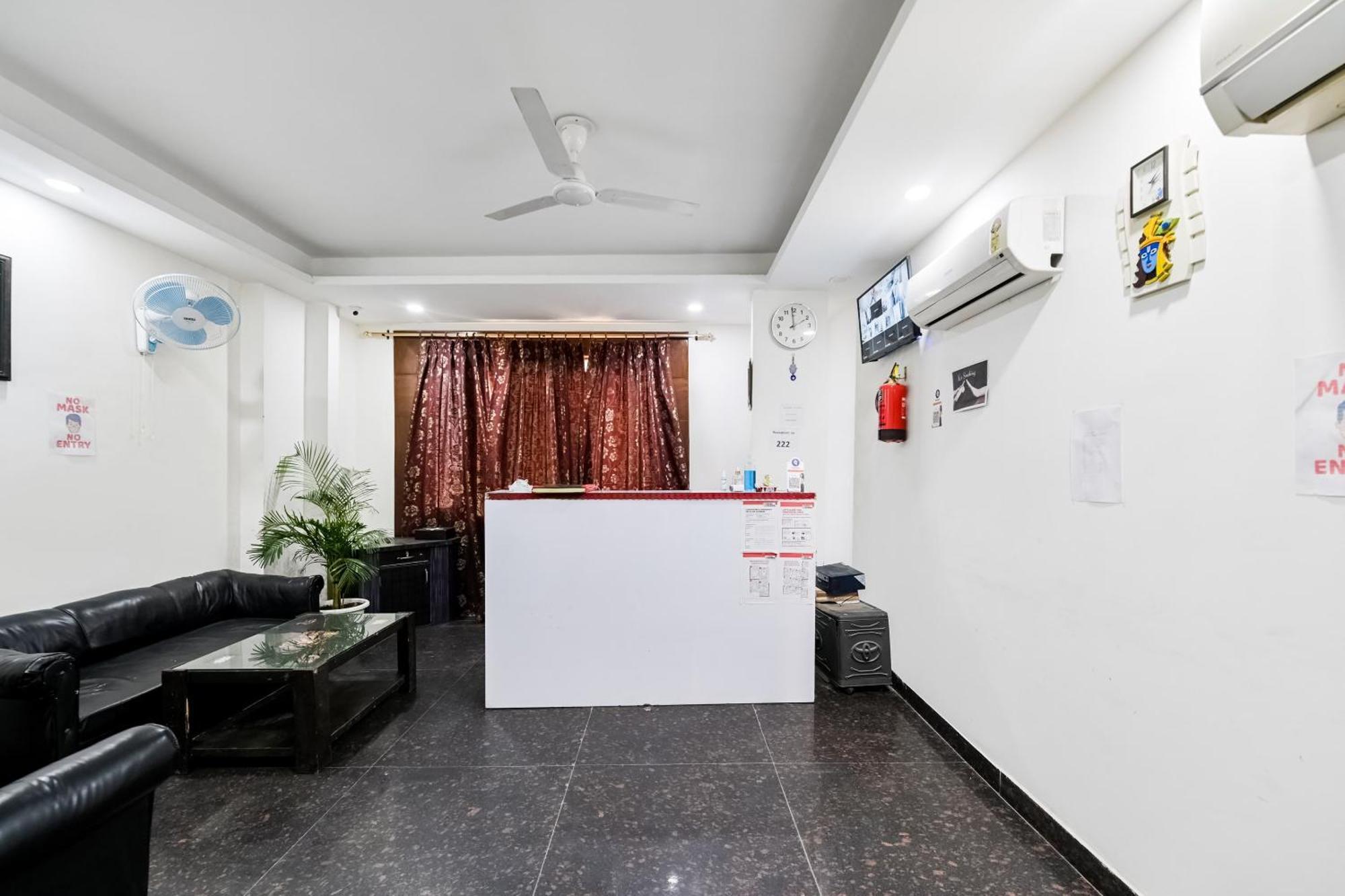 Hotel O Premium Rooms Chhatarpur 新德里 外观 照片